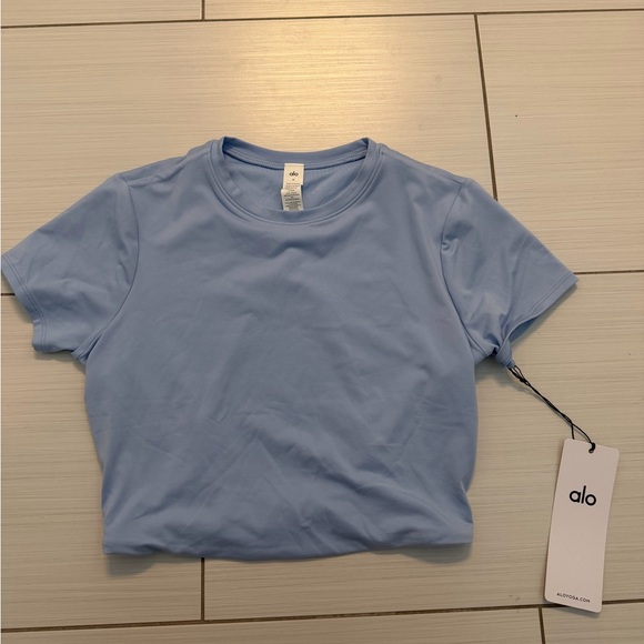 ALO Yoga Tops - ALO Yoga Light Blue Short Sleeve Crop Tee